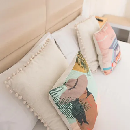 Bed & Breakfast Supertubos House Peniche