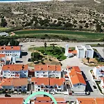 Supertubos House Peniche 4* アトウギア・ダ・バレイア