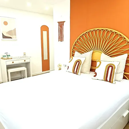 Supertubos House Peniche Bed & Breakfast