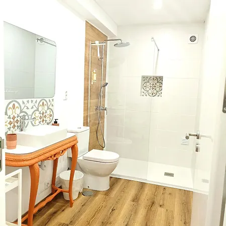 Supertubos House Peniche Oda ve Kahvaltı Atouguia Da Baleia