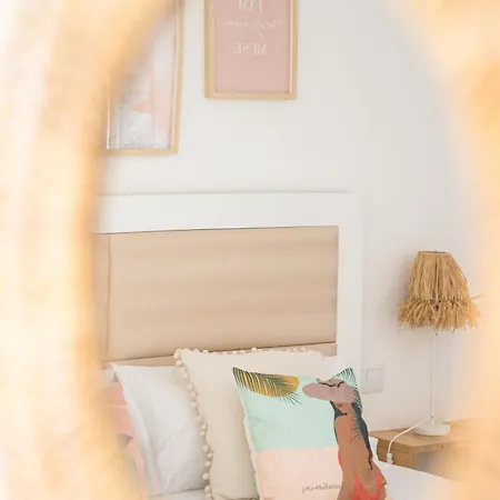 Supertubos House Peniche 4*