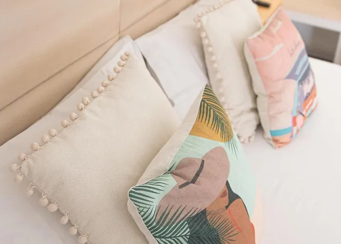 Bed and Breakfast Supertubos House Peniche